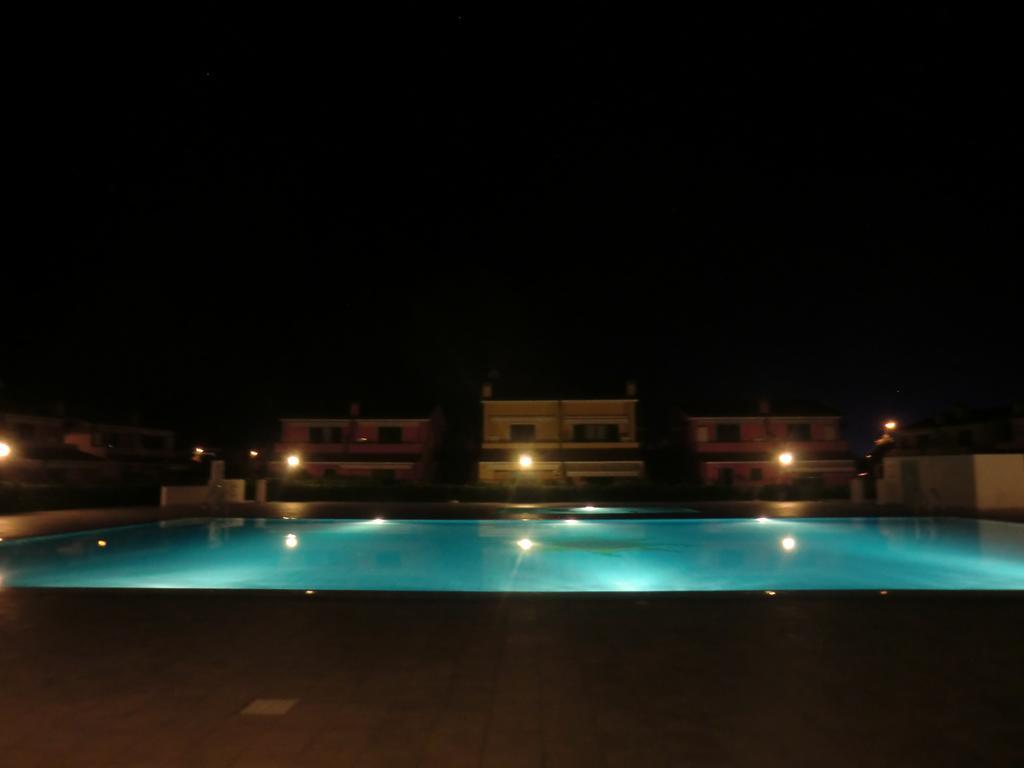 Residence Villaggio Dei Fiori Con Piscina E Posto Spiaggia Incluso 카오를레 객실 사진