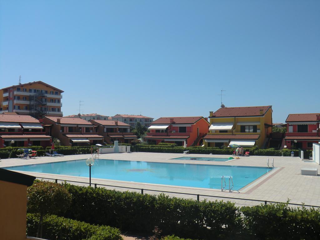 Residence Villaggio Dei Fiori Con Piscina E Posto Spiaggia Incluso 카오를레 객실 사진