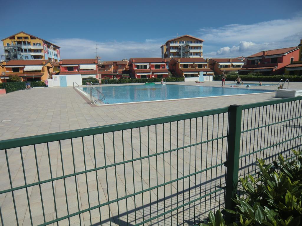 Residence Villaggio Dei Fiori Con Piscina E Posto Spiaggia Incluso 카오를레 객실 사진