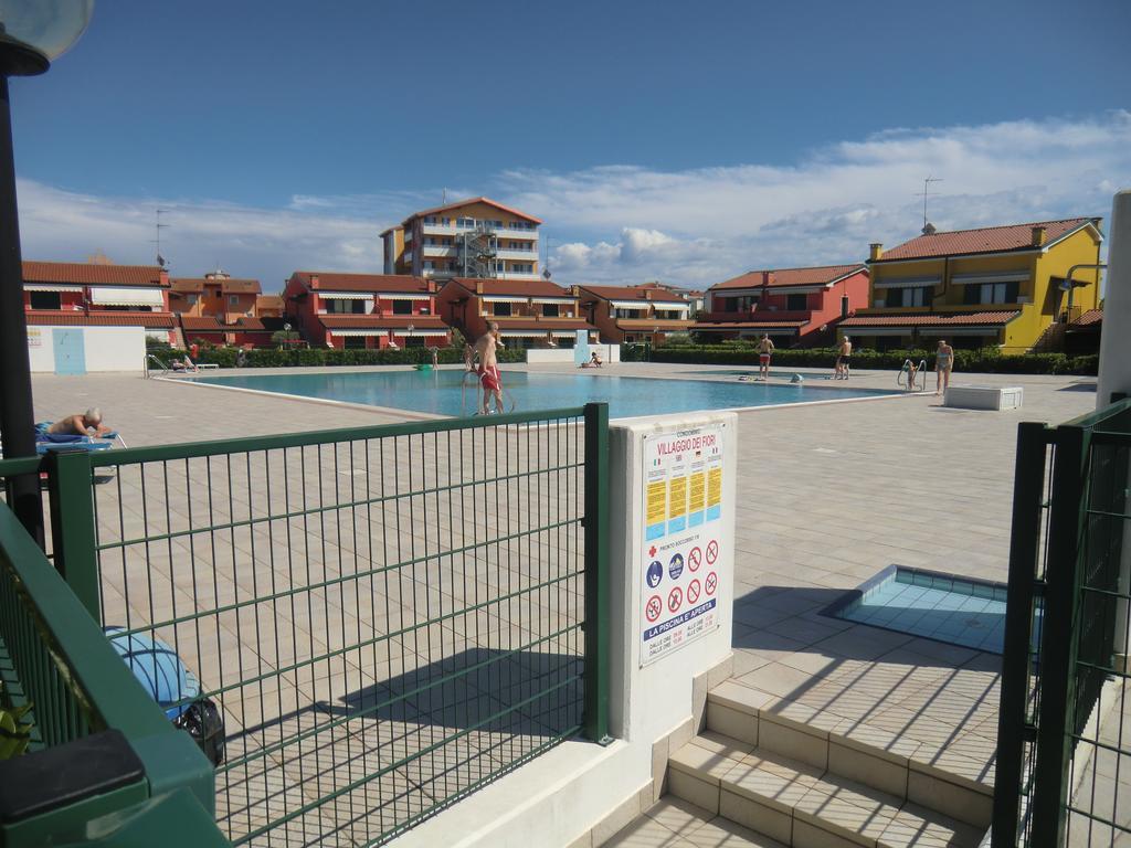 Residence Villaggio Dei Fiori Con Piscina E Posto Spiaggia Incluso 카오를레 객실 사진