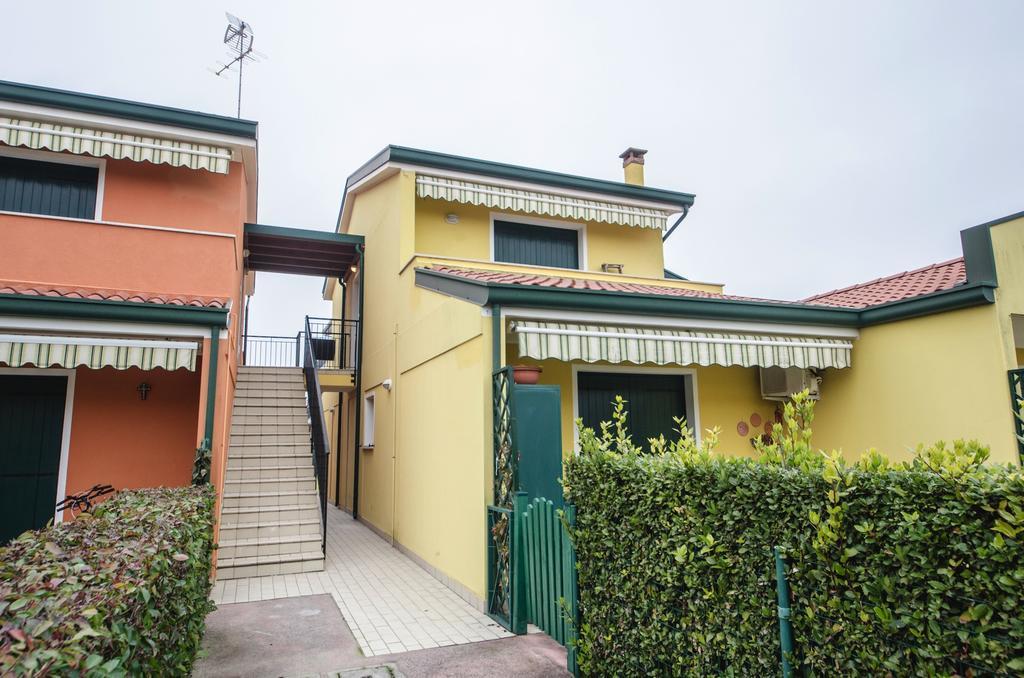 Residence Villaggio Dei Fiori Con Piscina E Posto Spiaggia Incluso 카오를레 객실 사진